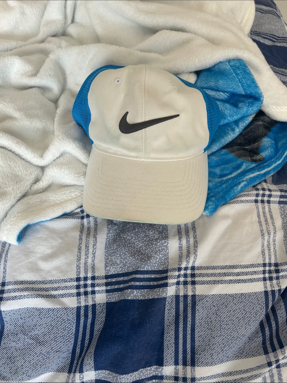 Nike White and Blue Mesh Back Swoosh Cap